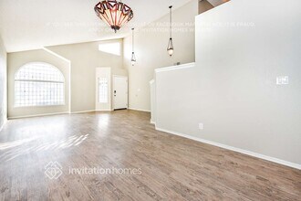 4721 Cocina Ln, Unit 1 in Palmdale, CA - Foto de edificio - Building Photo