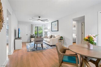 1275 7th Ave N in Naples, FL - Building Photo - Building Photo