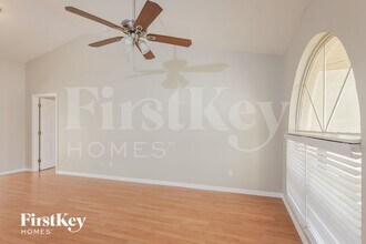 2301 SE 8th Pl, Unit 317 in Cape Coral, FL - Building Photo - Building Photo