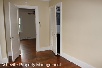 89 Vermont Ave-Unit -#1 in Asheville, NC - Building Photo - Building Photo