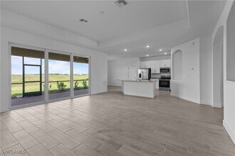 3541 Stormy Creek Ln in Alva, FL - Foto de edificio - Building Photo
