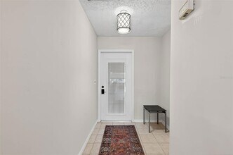 2113 Hailstone Cir, Unit 363 in Sun City Center, FL - Building Photo - Building Photo