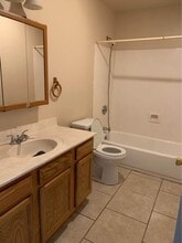 1108 Lebeau St, Unit APT. C in Arabi, LA - Foto de edificio - Building Photo