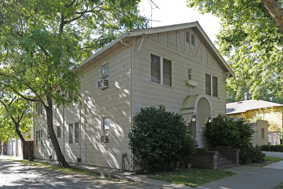 517 21st St in Sacramento, CA - Building Photo