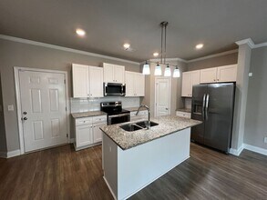 34 Dewey Rd in Lilburn, GA - Building Photo - Building Photo