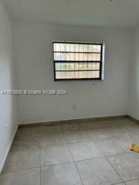 17840 SW 105th Ave in Miami, FL - Building Photo - Building Photo