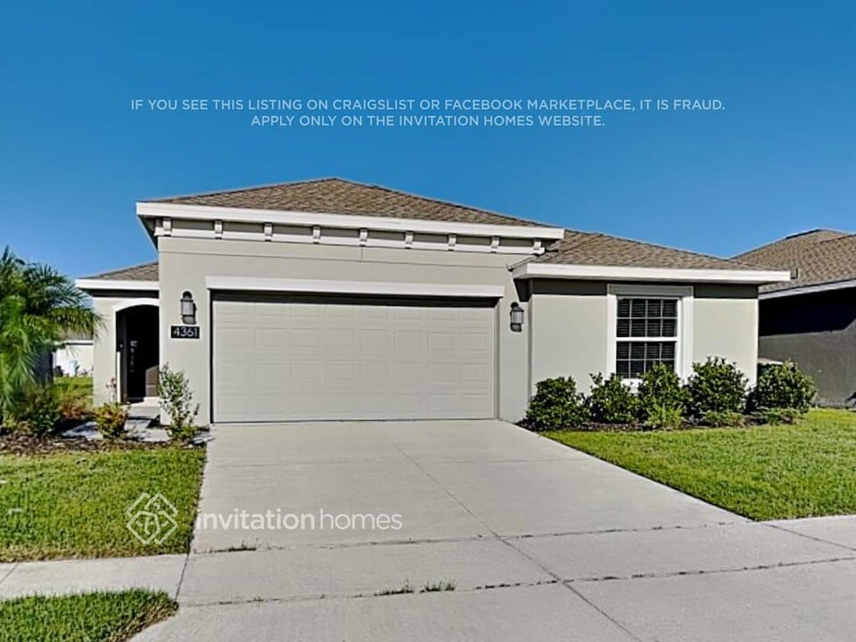 4361 Bull St in St. Cloud, FL - Building Photo