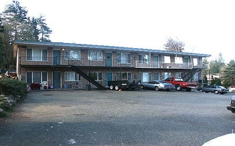 Caprice Apartments in Mountlake Terrace, WA - Building Photo