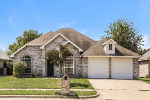 224 Glen Meadow Dr in Glenn Heights, TX - Building Photo