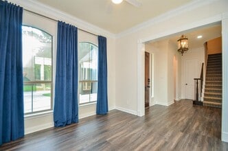 42 N Knights Crossing Dr in Spring, TX - Building Photo - Building Photo