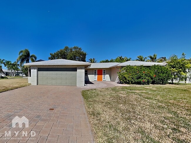 property at 10100 Paradise Blvd