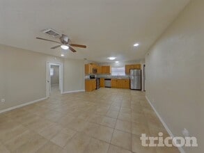 10811 La Vista Loop in Riverview, FL - Building Photo - Building Photo