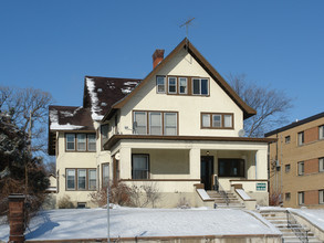 1806 Lasalle Ave in Minneapolis, MN - Building Photo - Building Photo