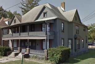 414 S Beaver Ave in Freeport, IL - Building Photo