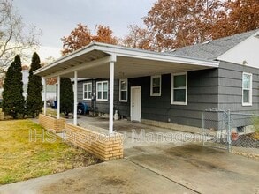 426 Barth Ave in Richland, WA - Building Photo - Building Photo