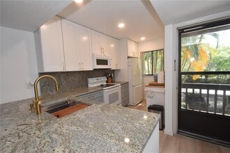 1720 Glenhouse Dr, Unit GL429 in Sarasota, FL - Building Photo - Building Photo