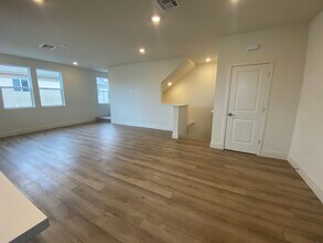 6480 Rosebay Ct in Dublin, CA - Building Photo - Building Photo