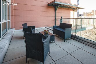 147 Lexington Ave-Unit -: Townhouse in New York, NY - Building Photo - Building Photo