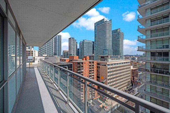 79 Dunfield Ave in Toronto, ON - Building Photo - Building Photo