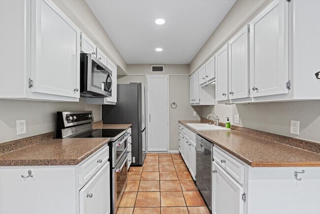 property at 13 Stoney Creek Cove