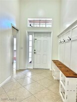 8251 Laurel Lakes Way in Naples, FL - Building Photo - Building Photo