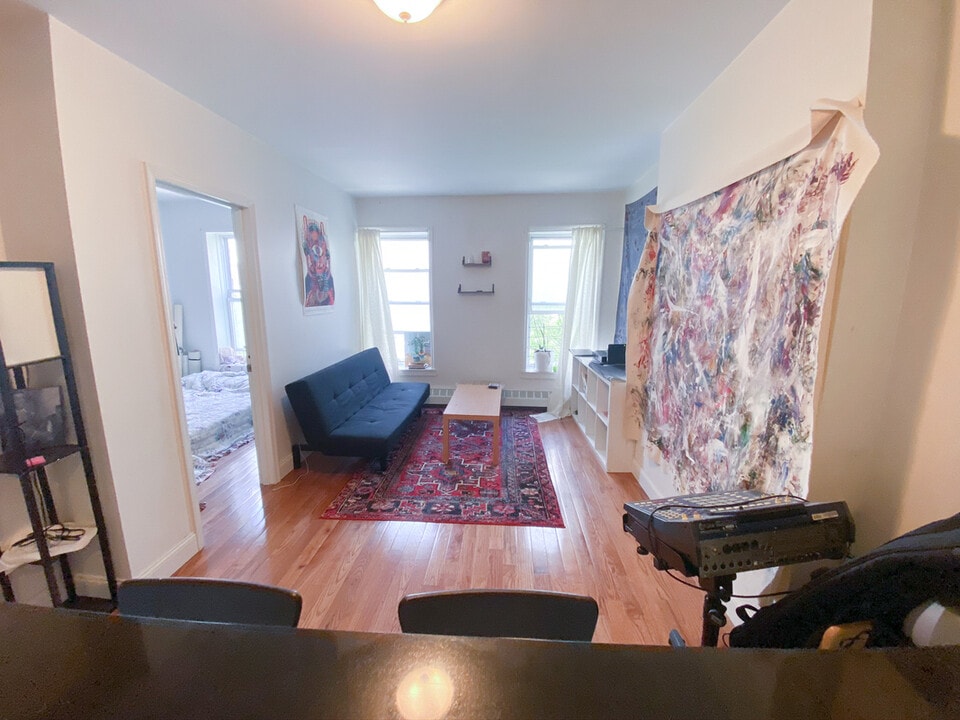 1352 Herkimer St, Unit #1 in Brooklyn, NY - Foto de edificio