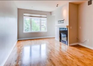 2700 E Cherry Creek S Dr in Denver, CO - Building Photo - Building Photo