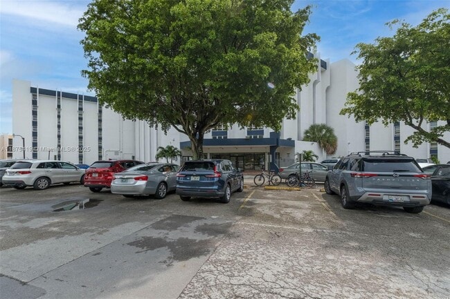 property at 9682 Fontainebleau Blvd