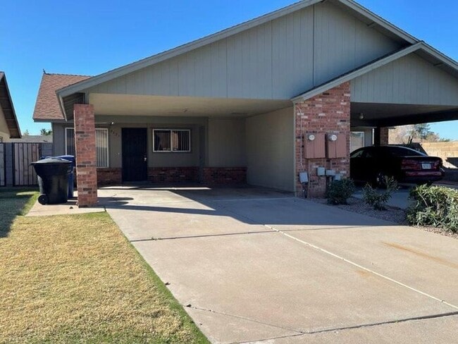 3221 E Crescent Ave in Mesa, AZ - Building Photo - Building Photo