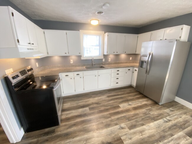 11203 Houser Dr in Lakeview, OH - Foto de edificio - Building Photo