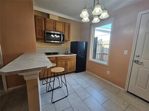 376 La Paz Dr in Kissimmee, FL - Foto de edificio - Building Photo