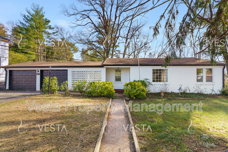 78 Moody Ave in Candler, NC - Building Photo