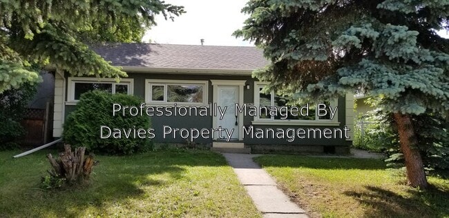 property at 13528-13139 139 St NW