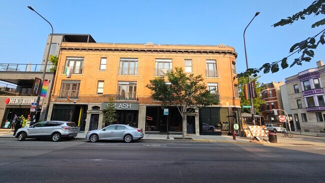 property at 3339 N Halsted St