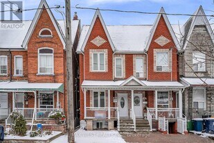 472 Symington Ave in Toronto, ON - Building Photo