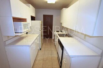 1014 N Pueblo Dr in Casa Grande, AZ - Foto de edificio - Building Photo