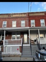 22 Dunham St in Trenton, NJ - Building Photo