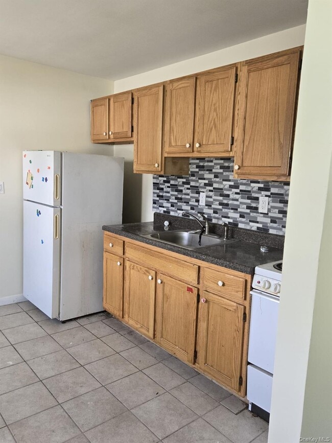 698 Bullville Rd in Montgomery, NY - Building Photo - Building Photo