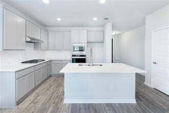 1613 Winding Stream Trail in Leander, TX - Building Photo - Building Photo