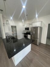 1021 Lakeview Dr in Centerton, AR - Building Photo - Building Photo