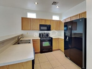 6016 Soft Springs Ave in Las Vegas, NV - Building Photo - Building Photo