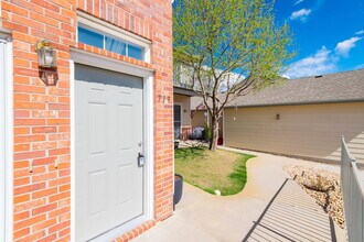 719 Canyon Dr in Castle Rock, CO - Building Photo - Building Photo