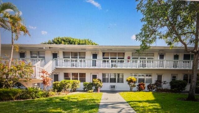 225 Northampton L in West Palm Beach, FL - Building Photo