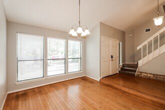 334 Cypresswood Dr in Spring, TX - Building Photo - Building Photo