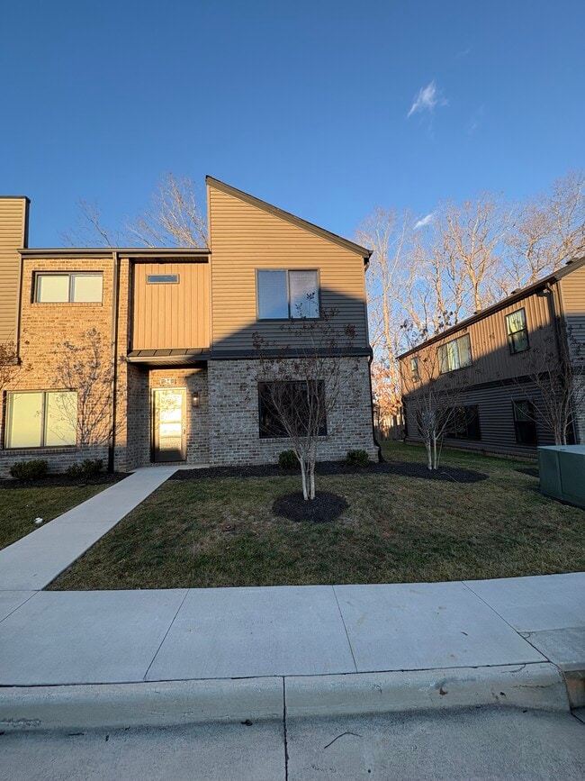 property at 34 Zentry Pl