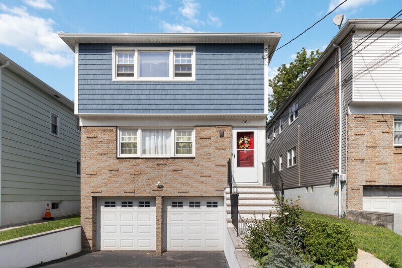 38 Brighton Terrace in Irvington, NJ - Building Photo