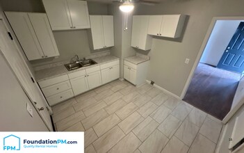 1663 Humber St in Memphis, TN - Building Photo - Building Photo