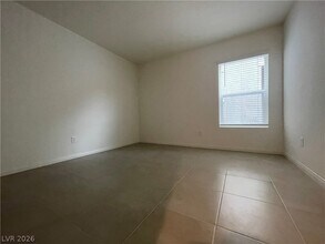 9953 Cluny Ave in Las Vegas, NV - Building Photo - Building Photo