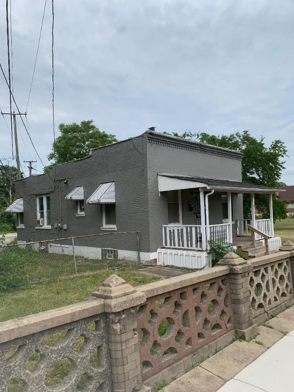223 E 15th St in Chicago Heights, IL - Building Photo - Building Photo