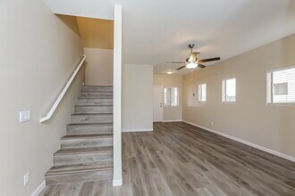 10225 W Camelback Rd in Phoenix, AZ - Building Photo - Building Photo